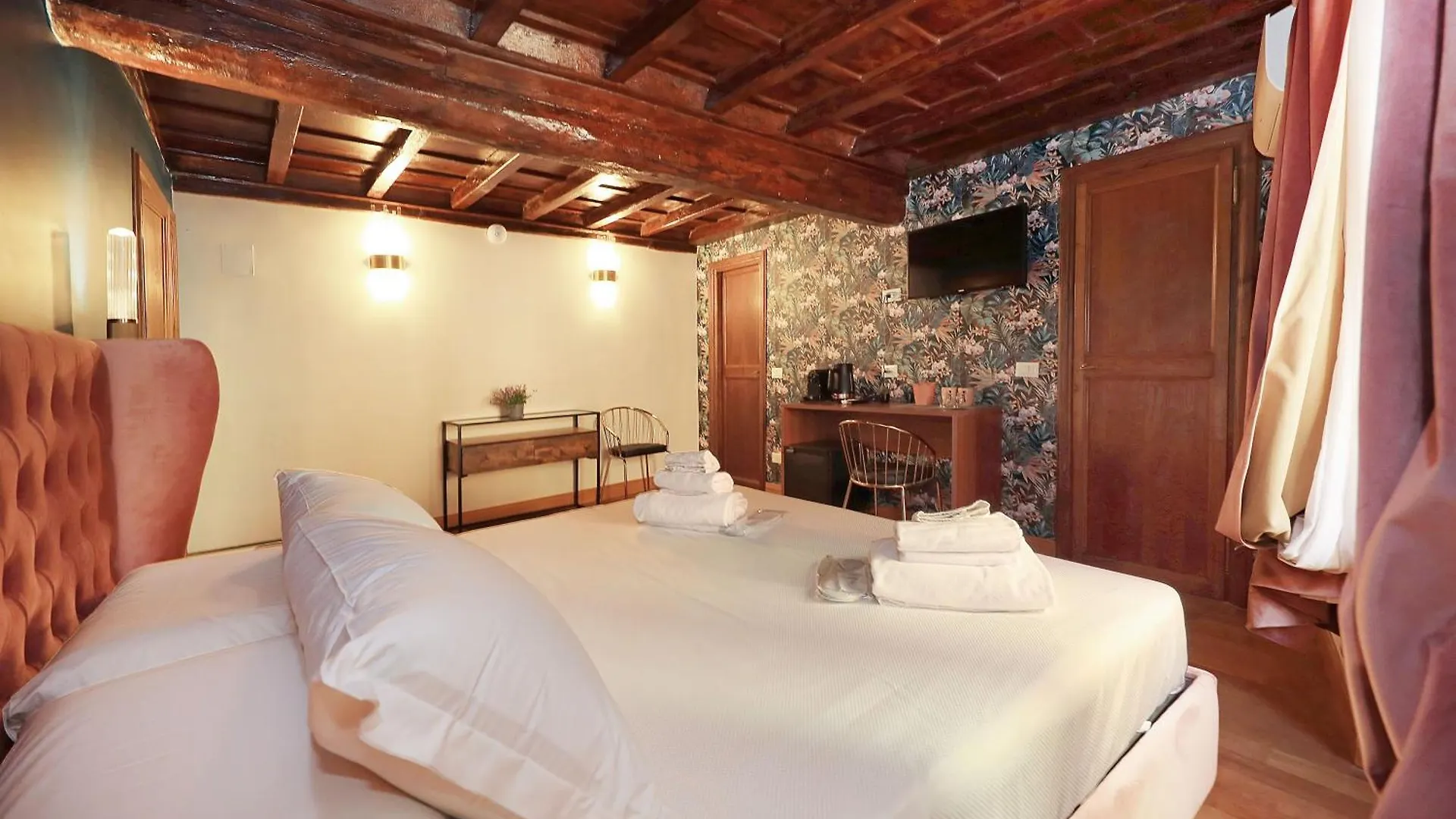 Golden Pantheon Rooms Roma Italia